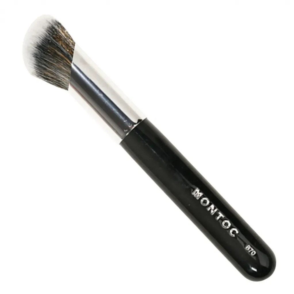 BROCHA MONTOC B76